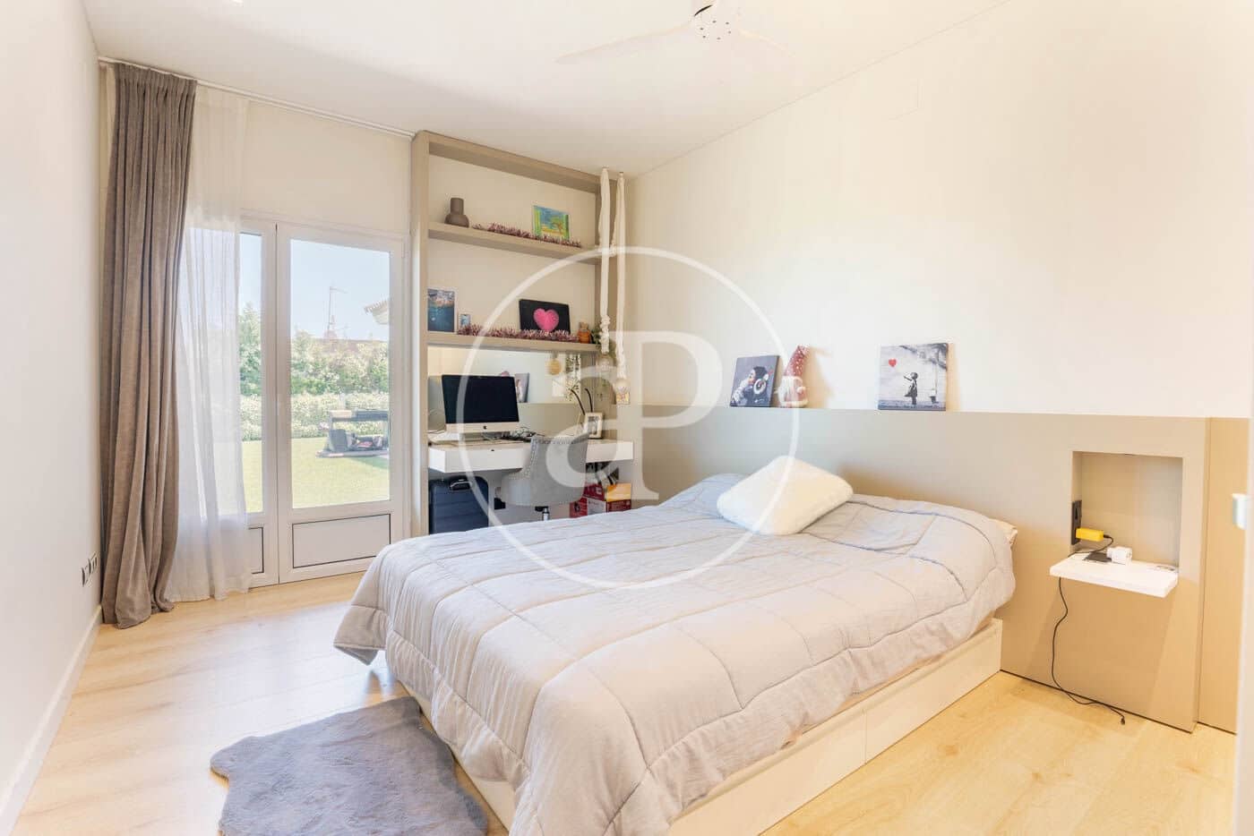 5 soveværelse Villa til leje i Cerdanyola del Valles med swimmingpool - € 9.350 (Ref: 9502347)