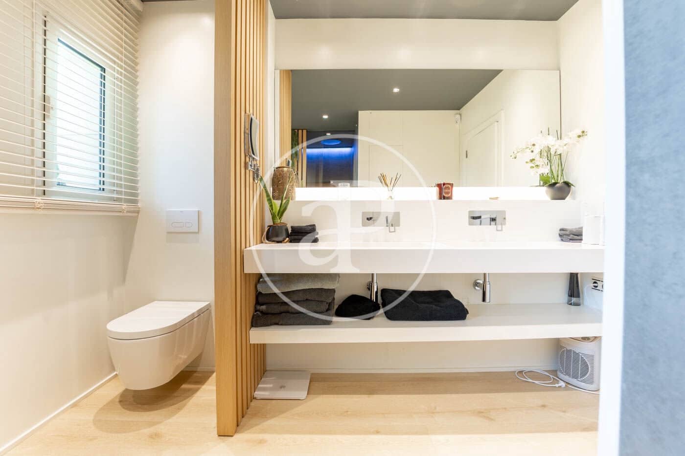 5 soveværelse Villa til leje i Cerdanyola del Valles med swimmingpool - € 9.350 (Ref: 9502347)