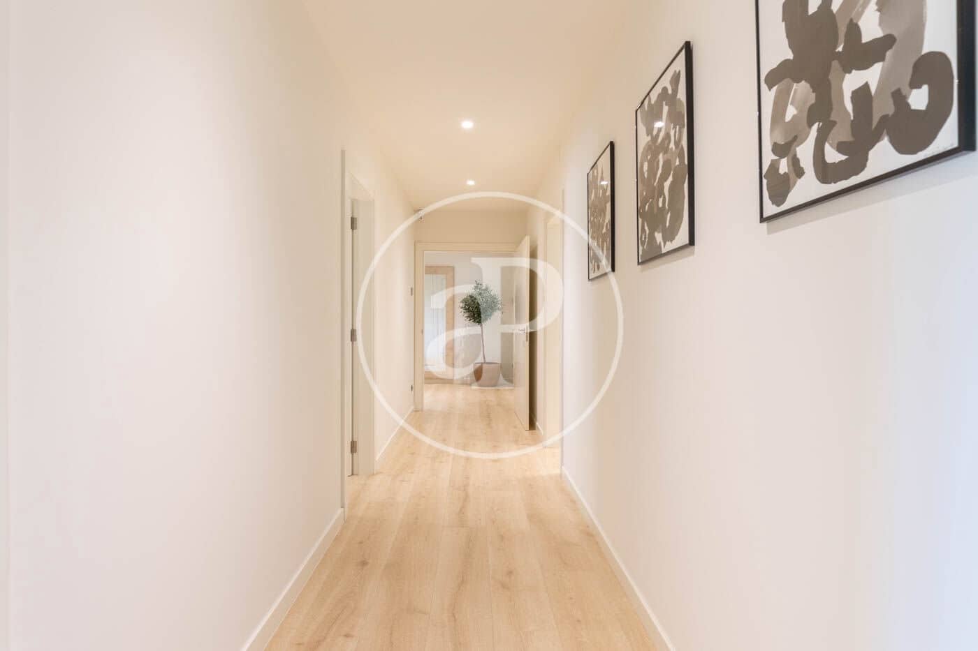 5 soveværelse Villa til leje i Cerdanyola del Valles med swimmingpool - € 9.350 (Ref: 9502347)