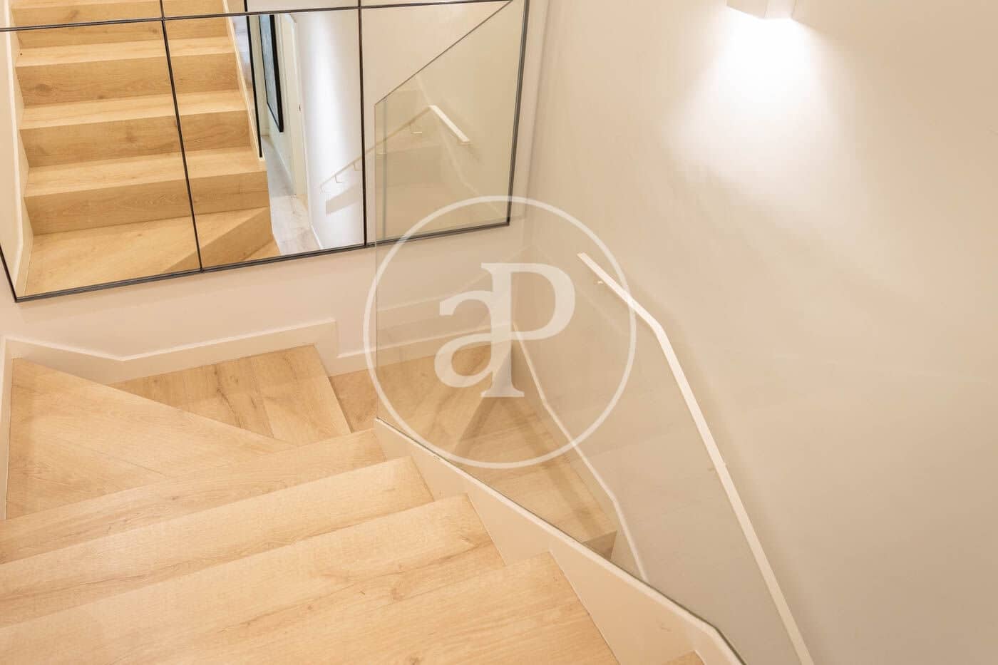 5 soveværelse Villa til leje i Cerdanyola del Valles med swimmingpool - € 9.350 (Ref: 9502347)