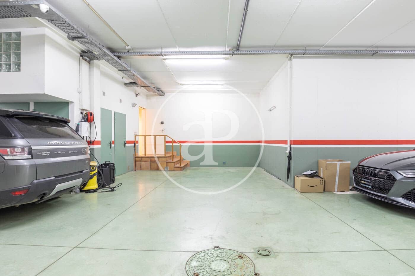 5 soveværelse Villa til leje i Cerdanyola del Valles med swimmingpool - € 9.350 (Ref: 9502347)