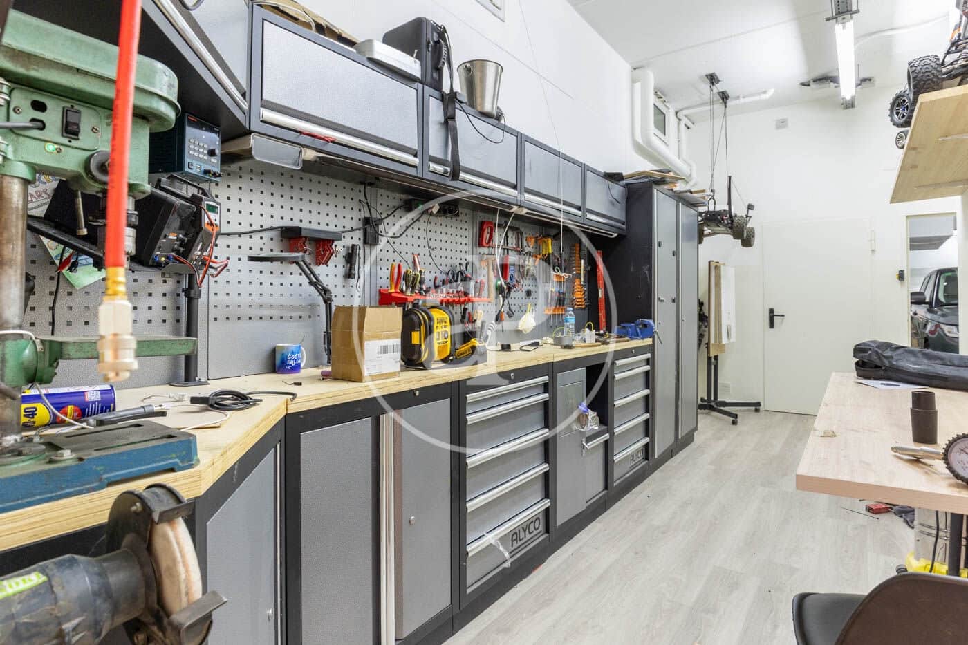 5 soveværelse Villa til leje i Cerdanyola del Valles med swimmingpool - € 9.350 (Ref: 9502347)