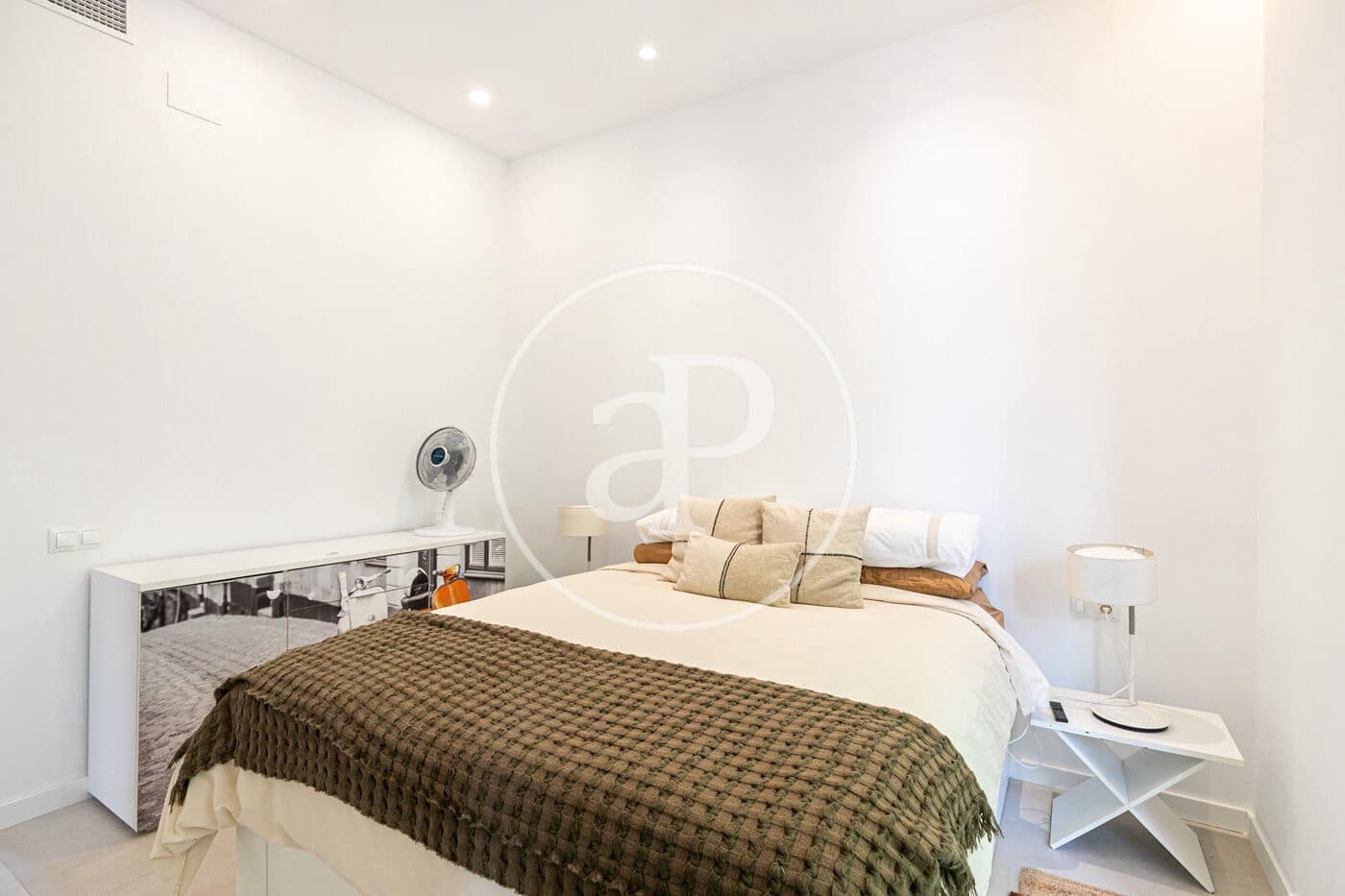 Apartamento de 2 habitaciones en Barcelona ciudad en alquiler - 2.550 € (Ref: 9504271)