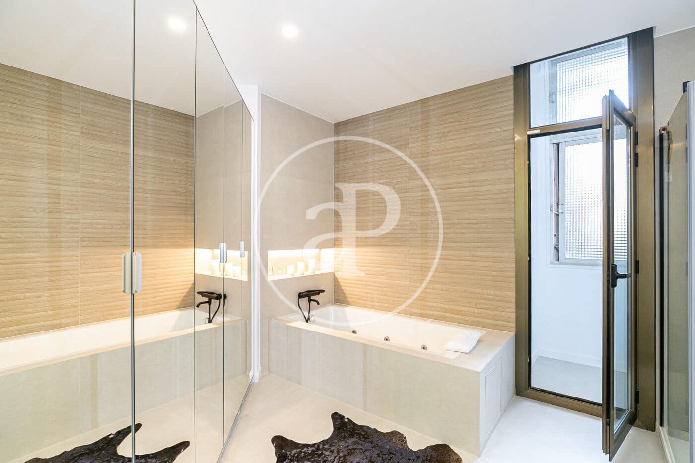 Apartamento de 2 habitaciones en Barcelona ciudad en alquiler - 2.550 € (Ref: 9504271)