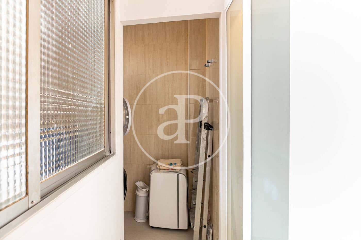 Apartamento de 2 habitaciones en Barcelona ciudad en alquiler - 2.550 € (Ref: 9504271)