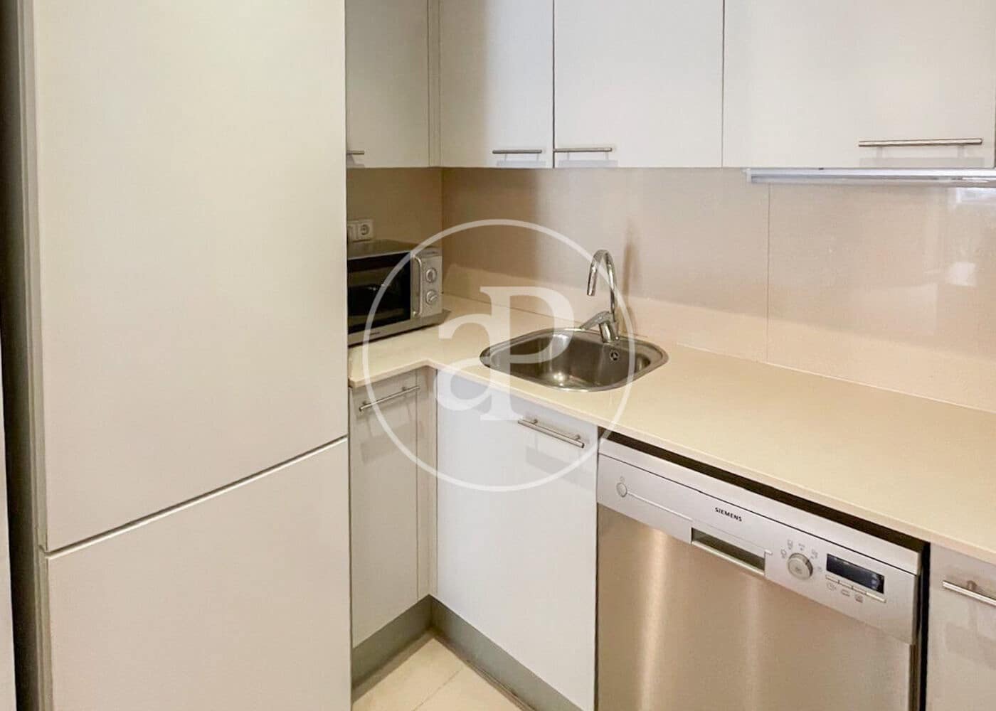 2 bedroom Apartment for rent in Barcelona city - € 1,448 (Ref: 9504272)