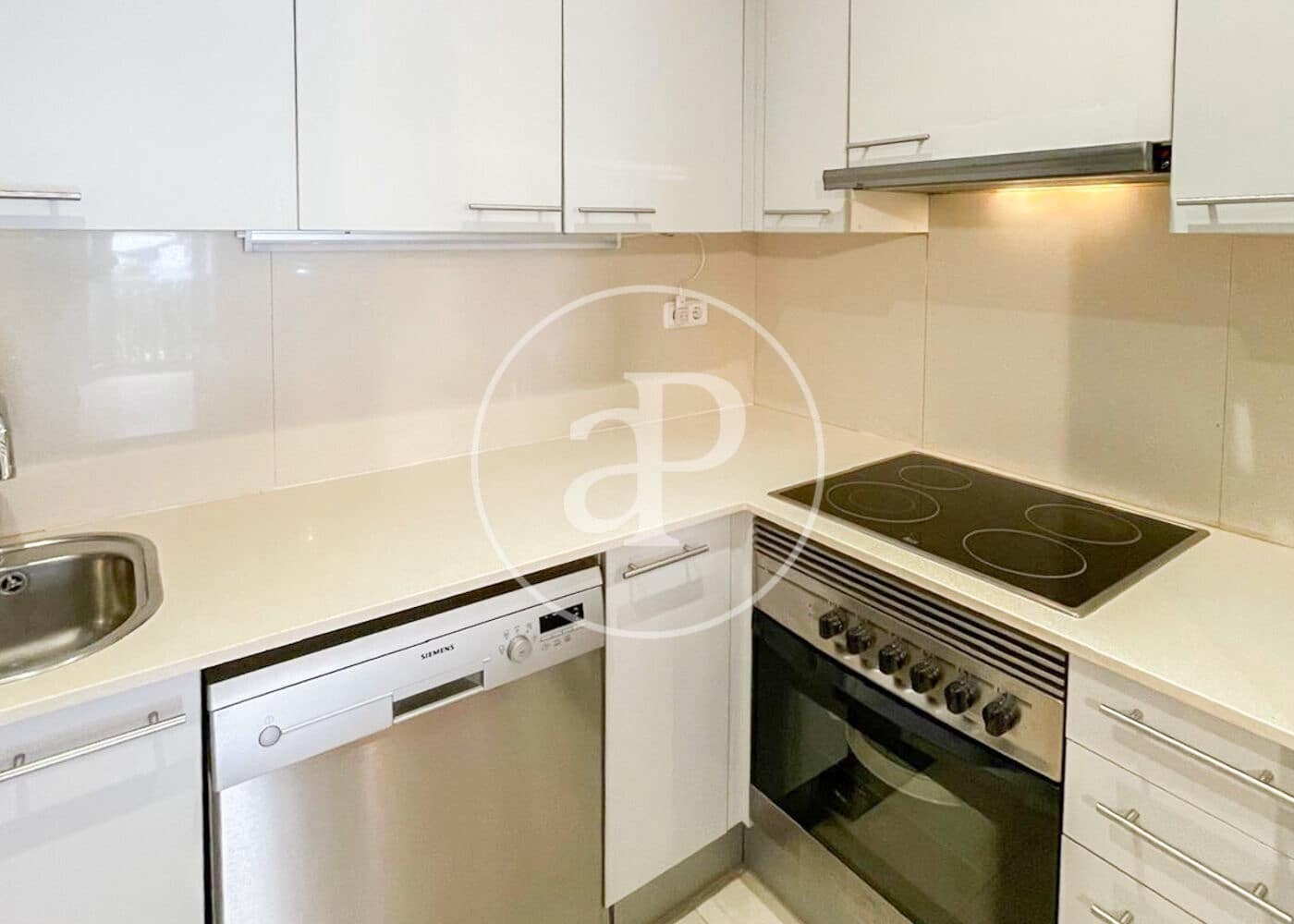 2 bedroom Apartment for rent in Barcelona city - € 1,448 (Ref: 9504272)