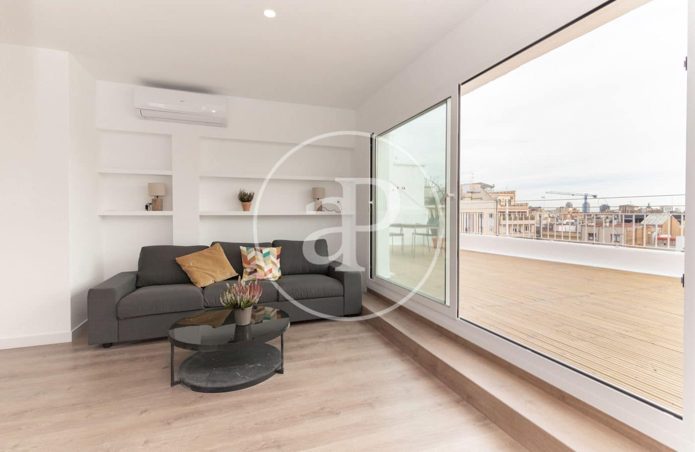 2 soveværelse Lejlighed til leje i Barcelona by - € 2.905 (Ref: 9504274)