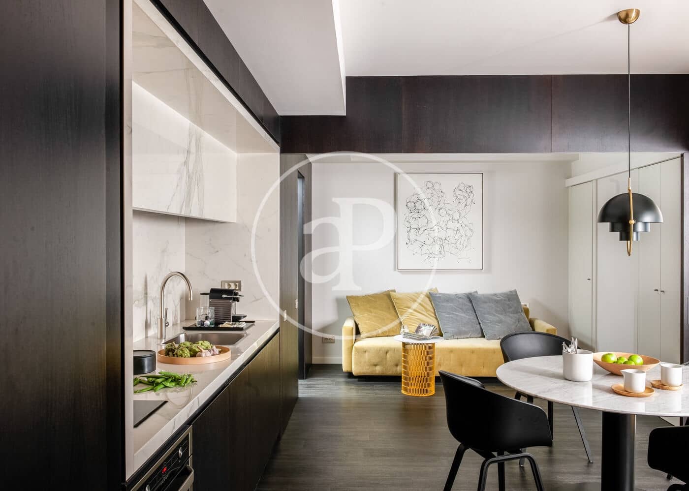 1 soverom Leilighet til leie i Barcelona by med svømmebasseng - € 4 800 (Ref: 9508861)