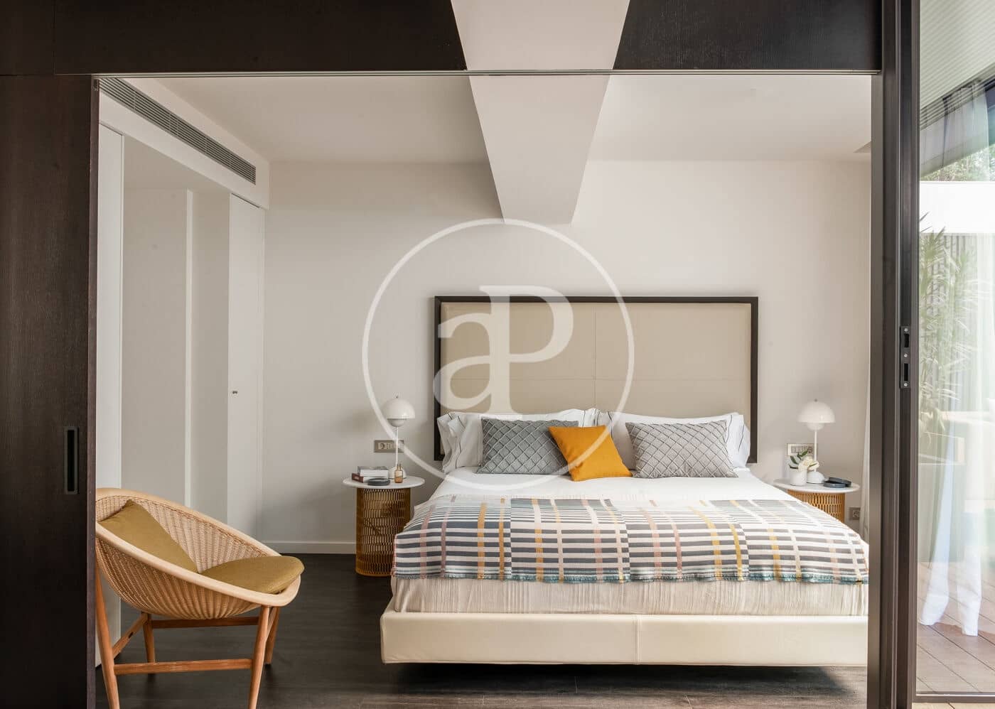 1 soverom Leilighet til leie i Barcelona by med svømmebasseng - € 4 800 (Ref: 9508861)