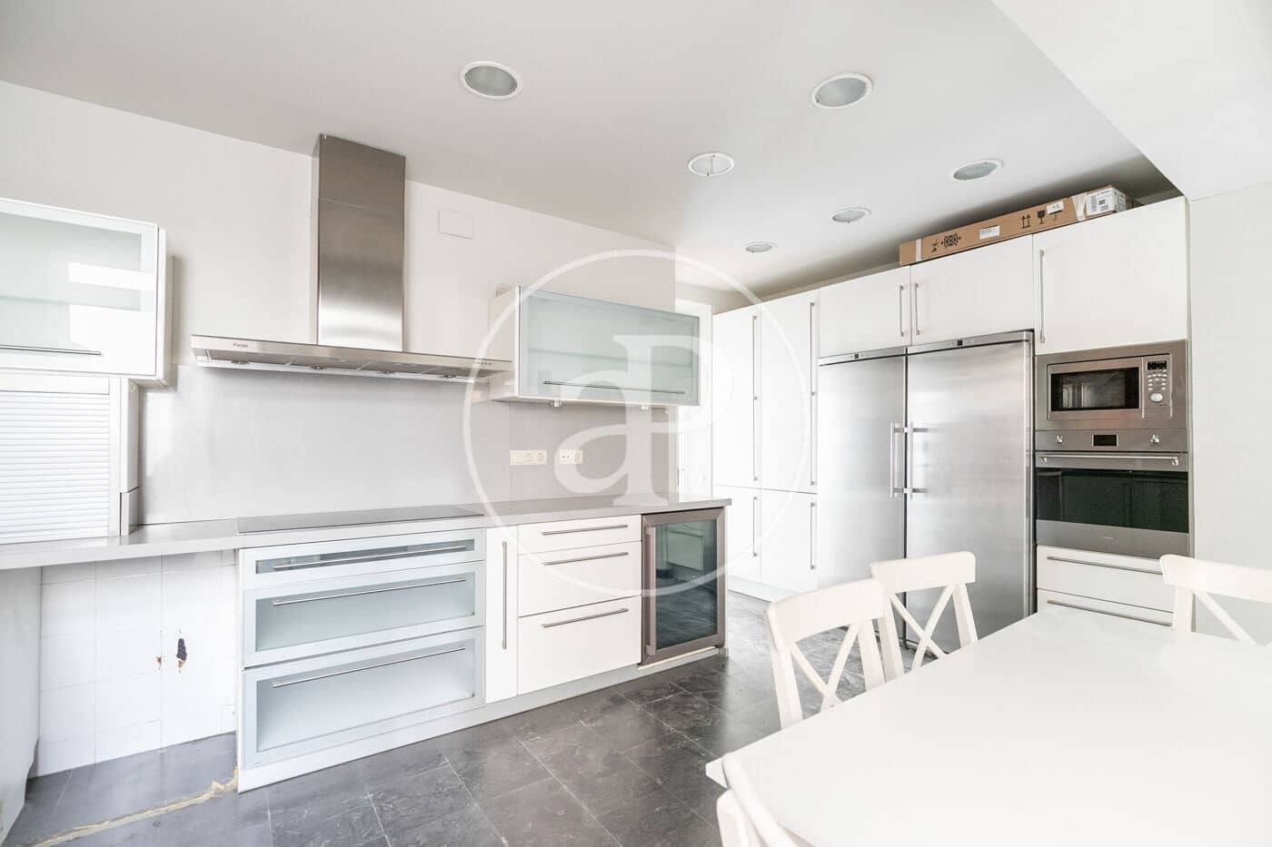 4 bedroom Apartment for rent in Barcelona city - € 3,260 (Ref: 9508862)