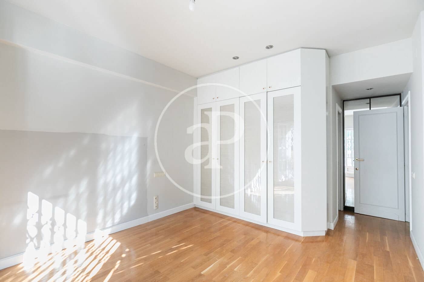 4 bedroom Apartment for rent in Barcelona city - € 3,260 (Ref: 9508862)