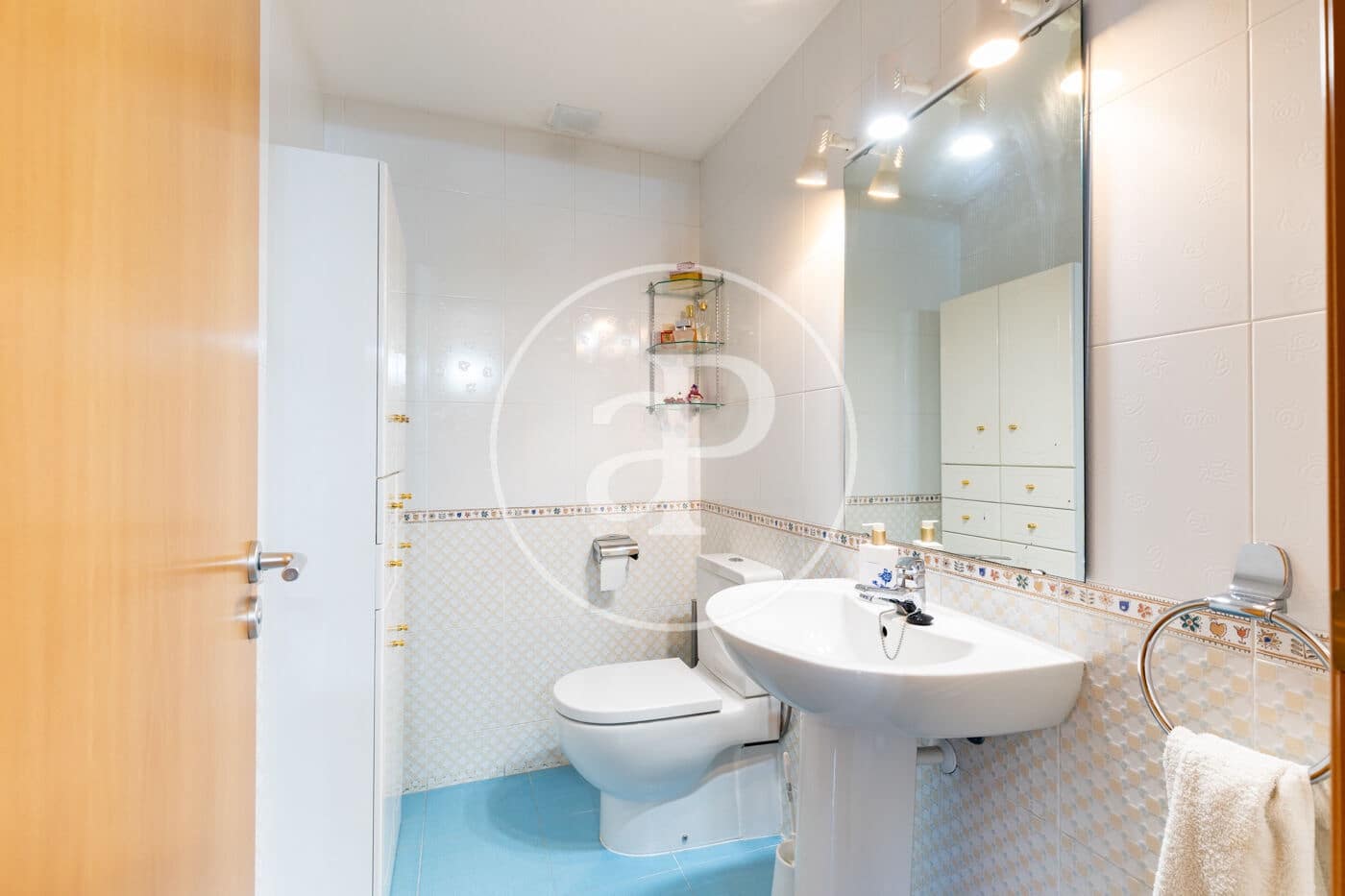 4 bedroom Apartment for sale in Terrassa - € 580,000 (Ref: 9508863)