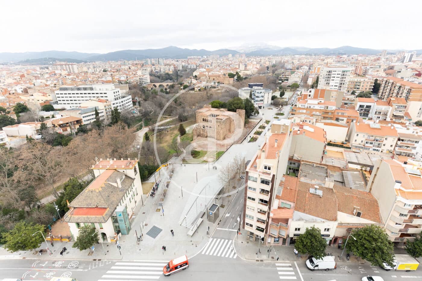 4 bedroom Apartment for sale in Terrassa - € 580,000 (Ref: 9508863)