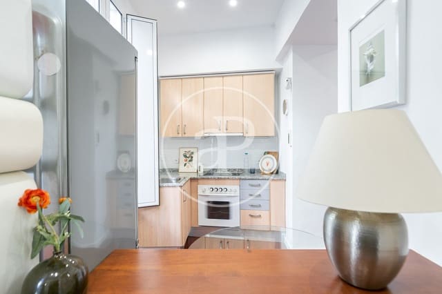 1 camera da letto Appartamento in vendita in Les Tres Torres, Barcelona città - 355.000 € (Rif: 9525596)