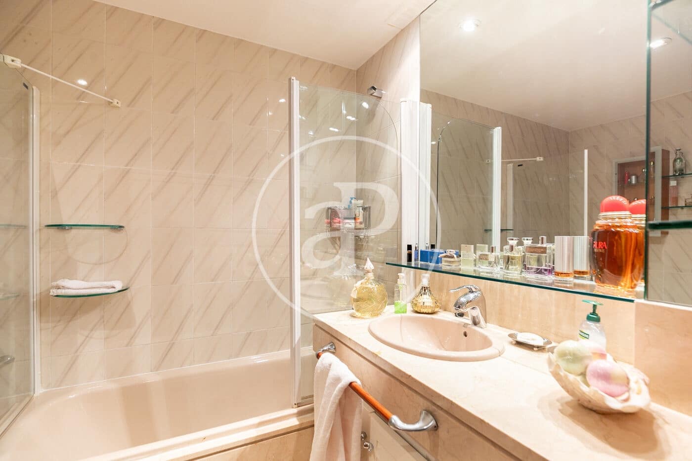 5 soveværelse Lejlighed til salg i Barcelona by med swimmingpool - € 2.390.000 (Ref: 9525598)