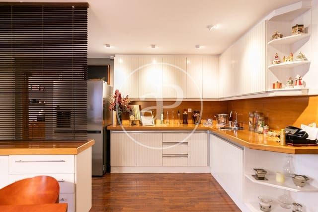 5 soveværelse Lejlighed til salg i Sant Gervasi - La Bonanova, Barcelona by med swimmingpool - € 2.390.000 (Ref: 9525598)