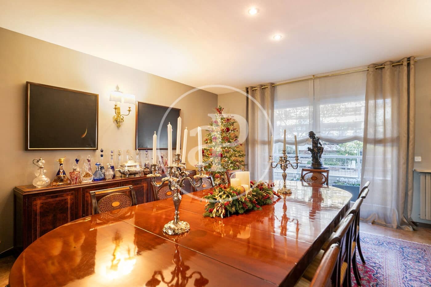 5 soveværelse Lejlighed til salg i Barcelona by med swimmingpool - € 2.390.000 (Ref: 9525598)