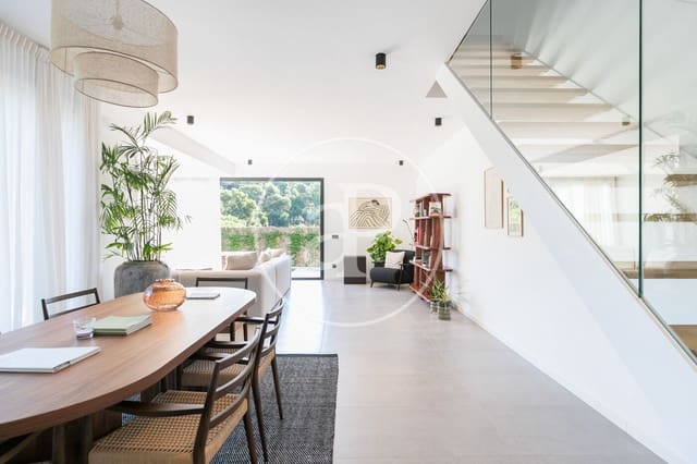 Appartement à vendre à Bellaterra, Cerdanyola del Vallès avec piscine - 1 570 000 € (Ref: 9525599)