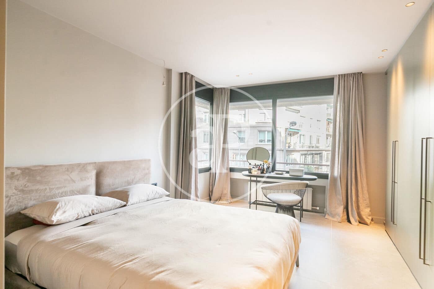 Apartamento de 4 habitaciones en Barcelona ciudad en venta - 1.600.000 € (Ref: 9525600)