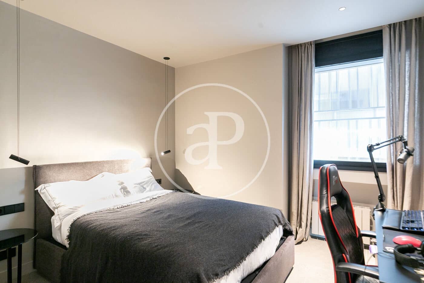 Apartamento de 4 habitaciones en Barcelona ciudad en venta - 1.600.000 € (Ref: 9525600)