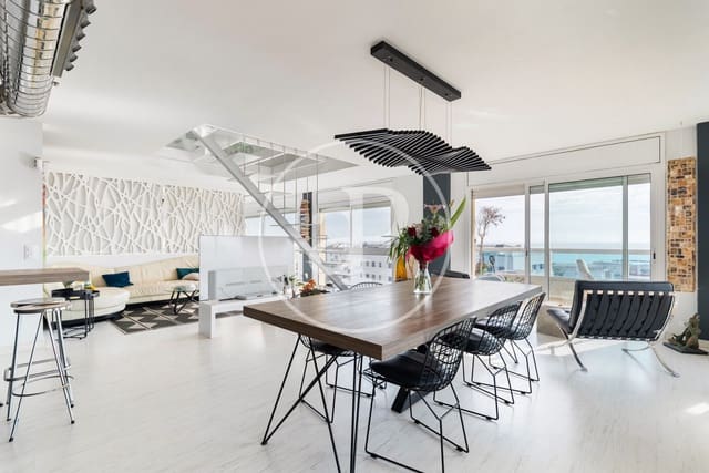 3 Zimmer Apartment zu verkaufen in Vilanova i la Geltrú mit Pool - 765.000 € (Ref: 9525601)