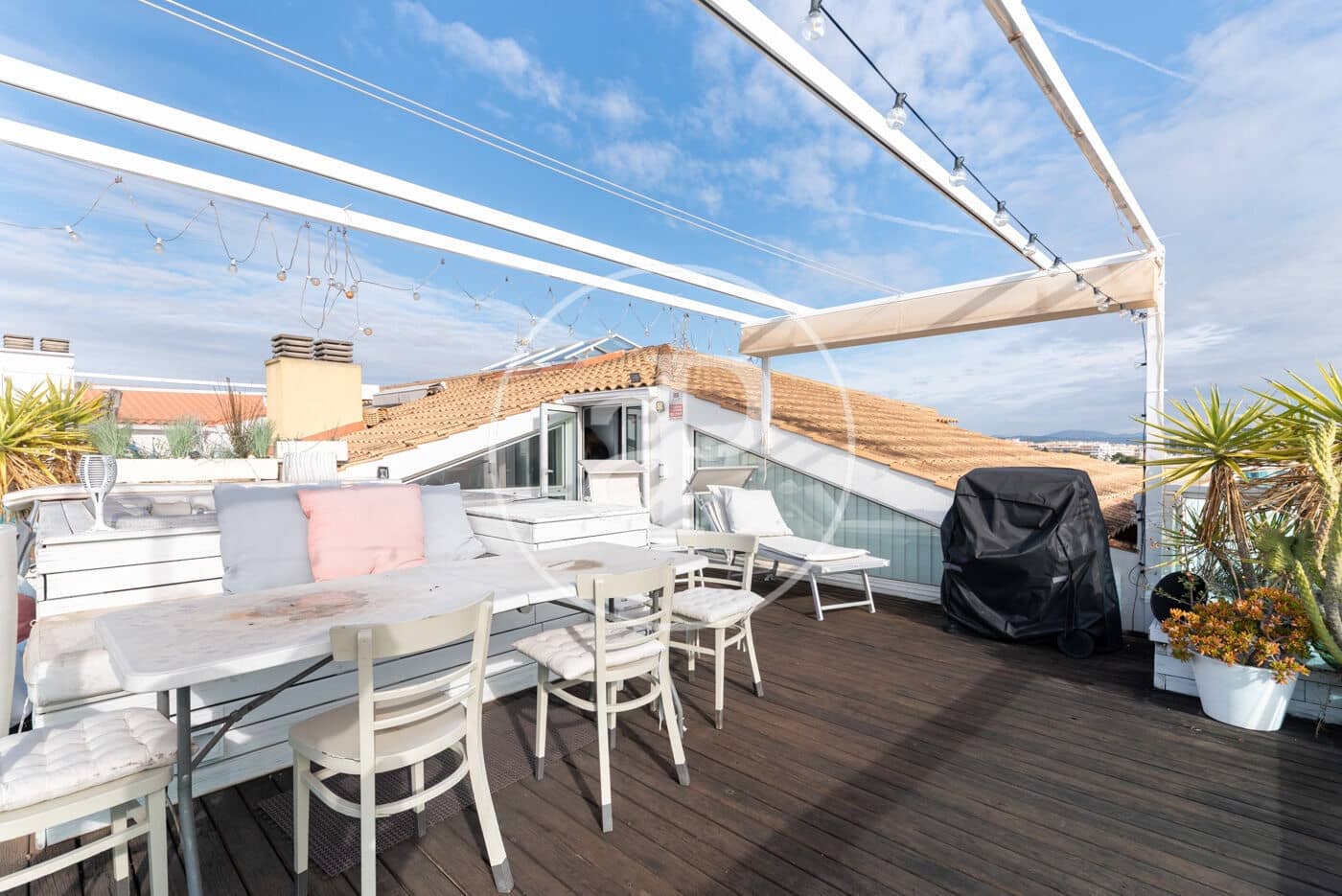 3 Zimmer Apartment zu verkaufen in Vilanova i la Geltru mit Pool - 765.000 € (Ref: 9525601)