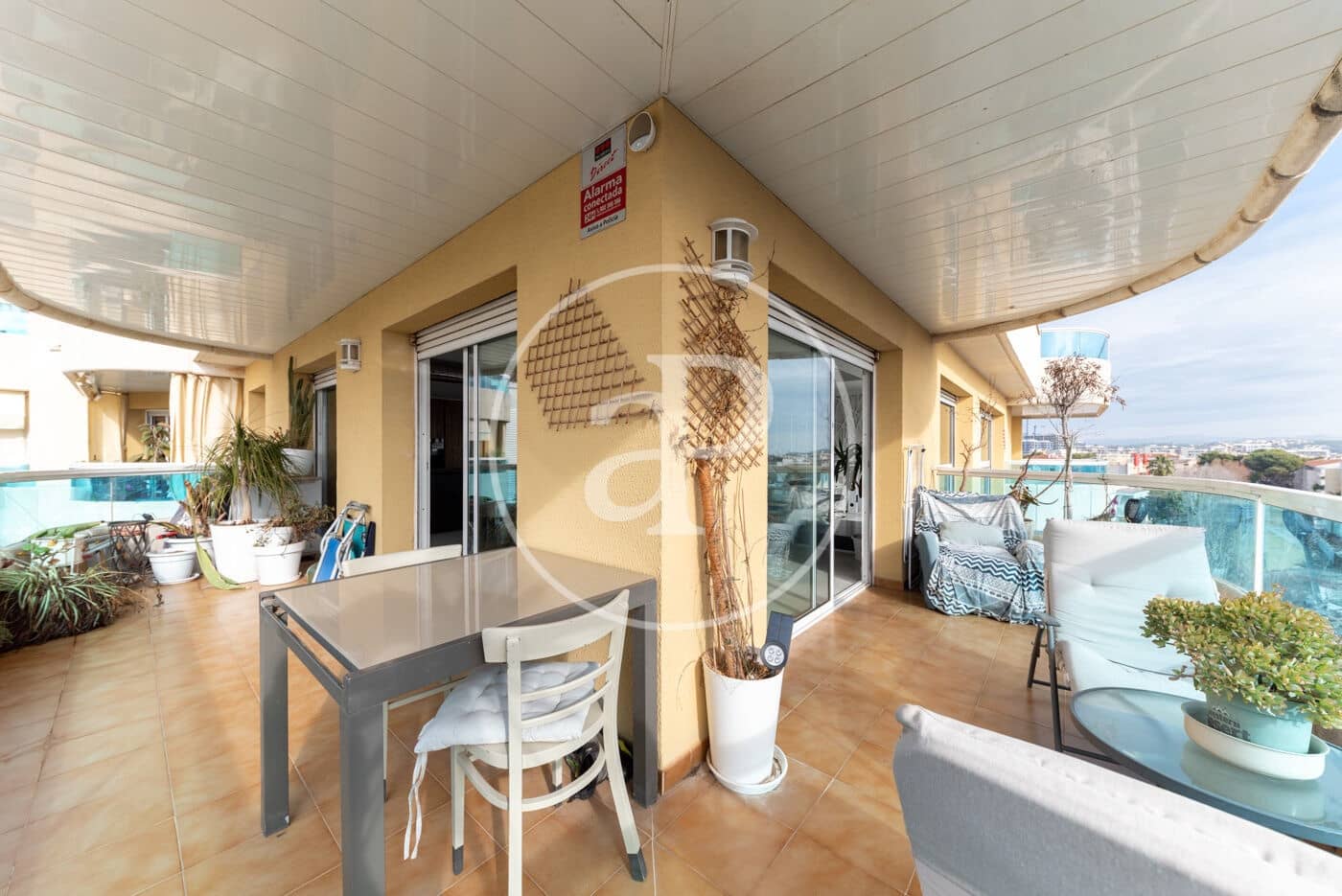 3 Zimmer Apartment zu verkaufen in Vilanova i la Geltru mit Pool - 765.000 € (Ref: 9525601)