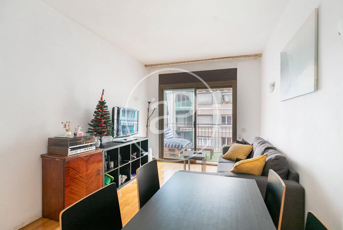 4 bedroom Apartment for sale in Barcelona city - € 515,000 (Ref: 9525602)