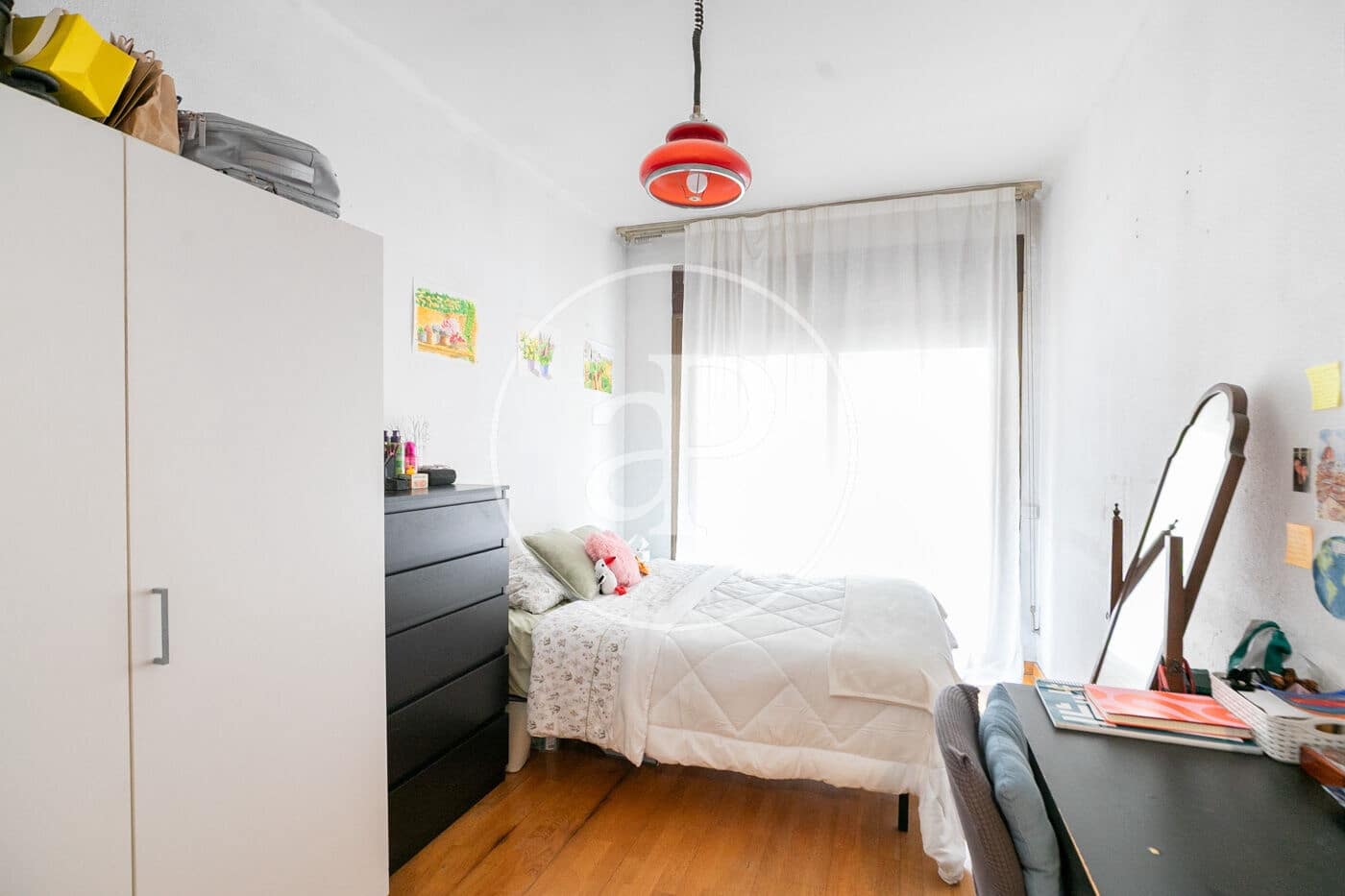 4 bedroom Apartment for sale in Barcelona city - € 515,000 (Ref: 9525602)