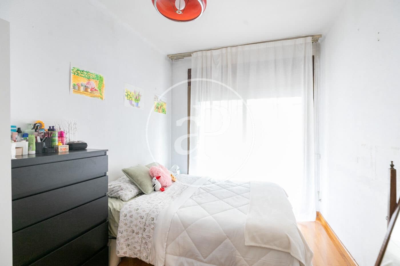 4 bedroom Apartment for sale in Barcelona city - € 515,000 (Ref: 9525602)