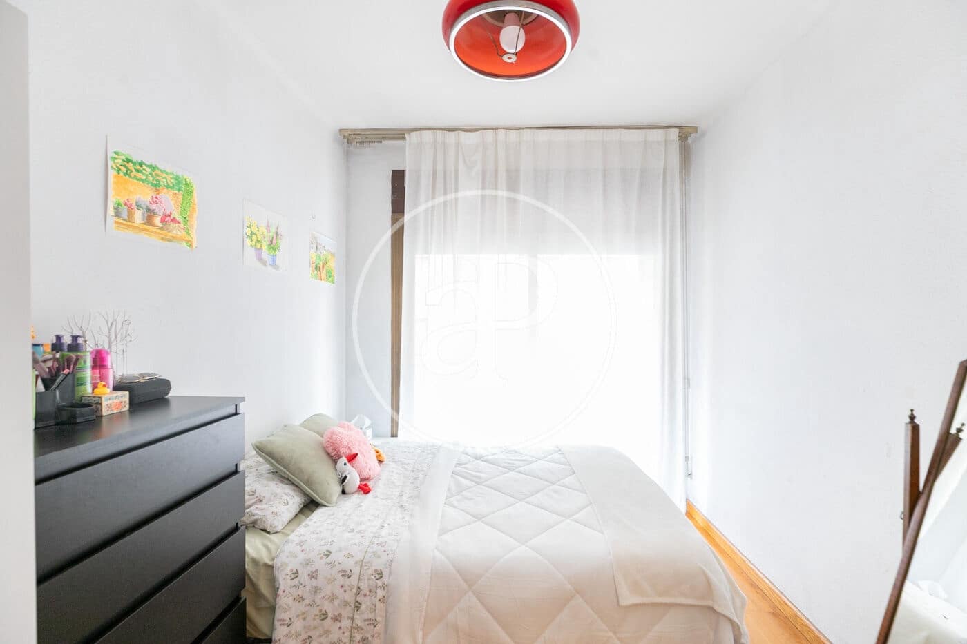 4 bedroom Apartment for sale in Barcelona city - € 515,000 (Ref: 9525602)