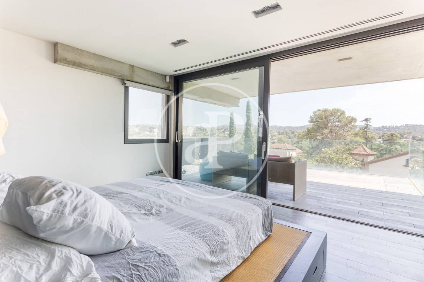 4 bedroom Villa for rent in Valldoreix with pool - € 8,900 (Ref: 9525604)