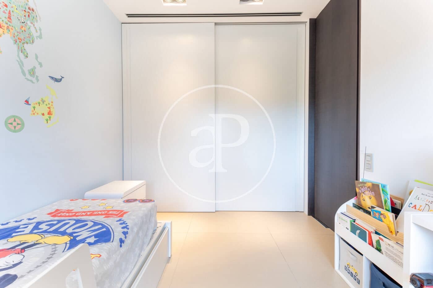 4 bedroom Villa for rent in Valldoreix with pool - € 8,900 (Ref: 9525604)