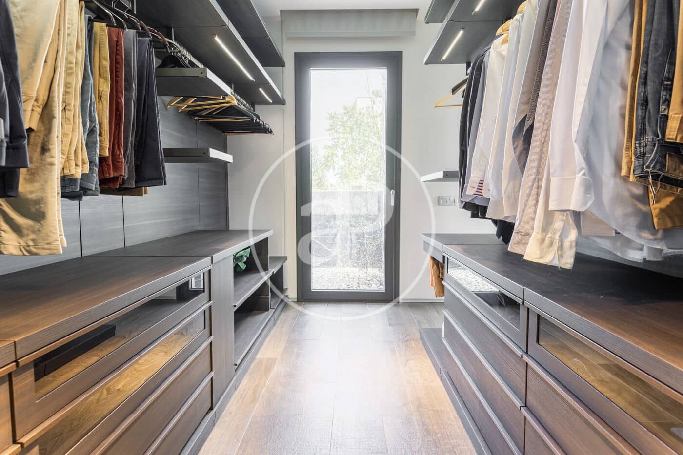 4 bedroom Villa for rent in Valldoreix with pool - € 8,900 (Ref: 9525604)