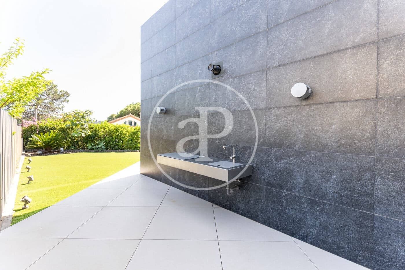 4 bedroom Villa for rent in Valldoreix with pool - € 8,900 (Ref: 9525604)