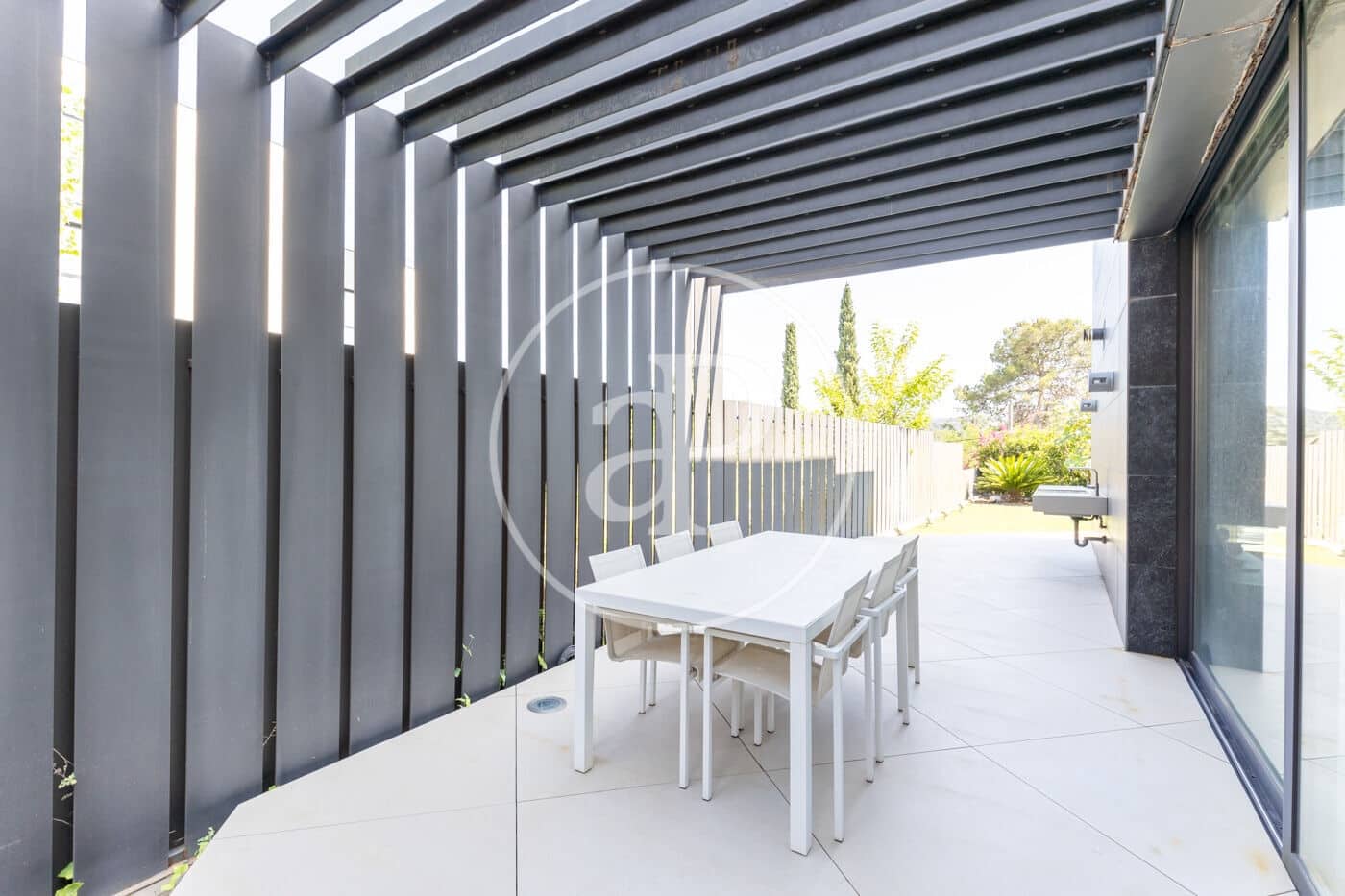 4 bedroom Villa for rent in Valldoreix with pool - € 8,900 (Ref: 9525604)