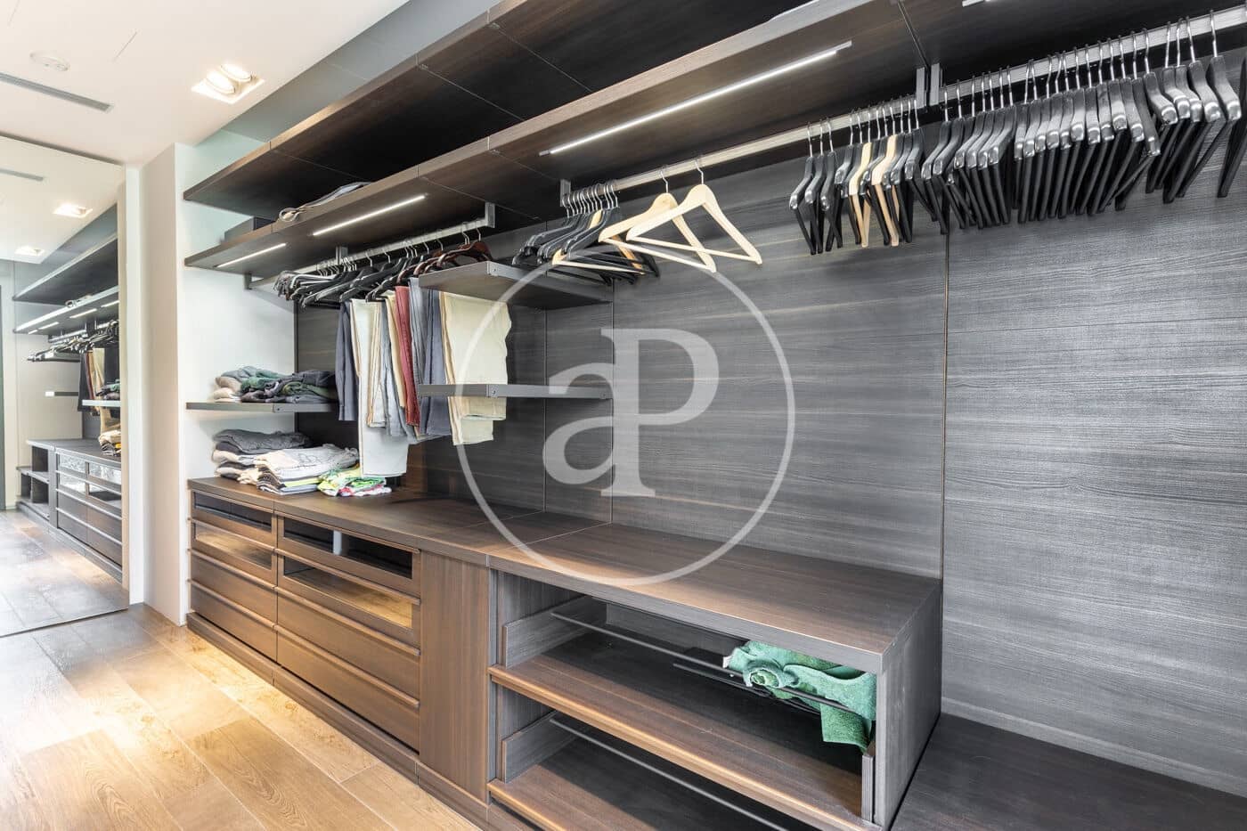 4 bedroom Villa for rent in Valldoreix with pool - € 8,900 (Ref: 9525604)