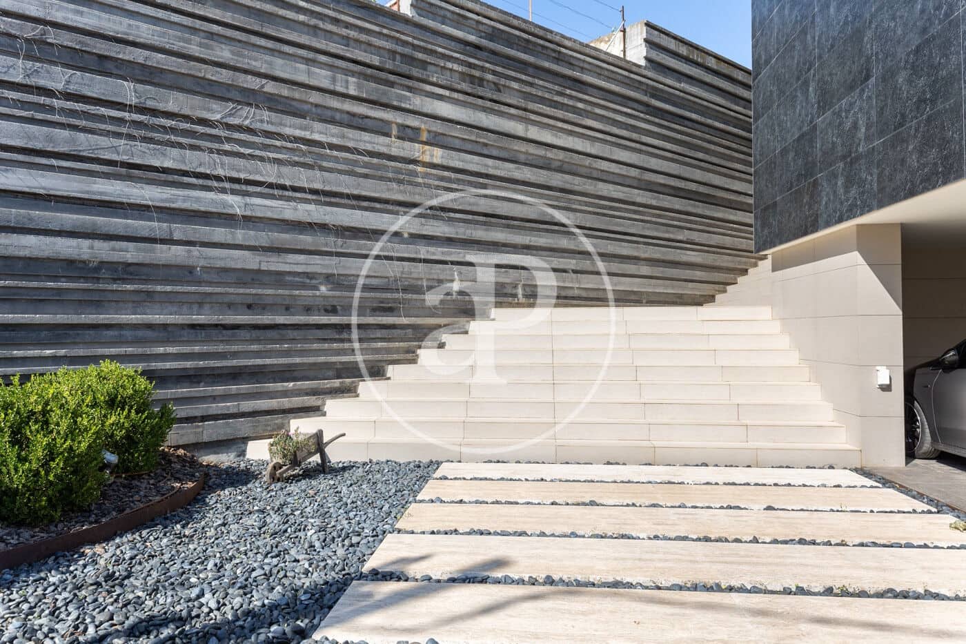 4 bedroom Villa for rent in Valldoreix with pool - € 8,900 (Ref: 9525604)