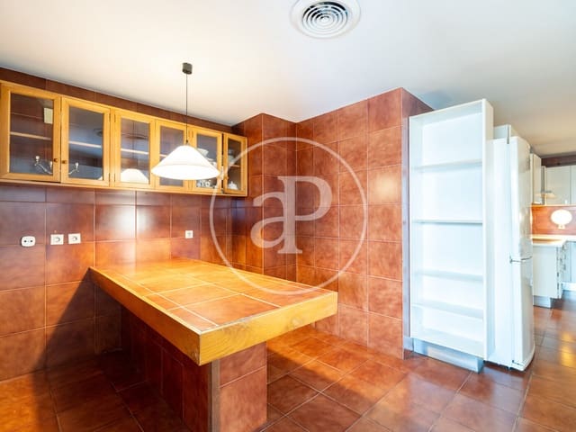 5 bedroom Penthouse for rent in El Putxet i El Farró, Barcelona city with pool - € 4,300 (Ref: 9525605)