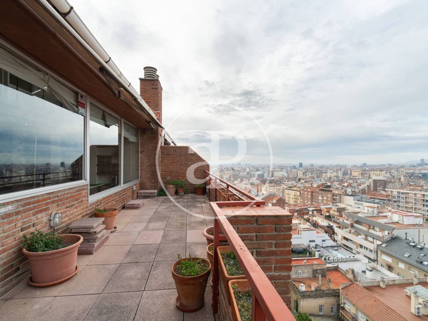 5 camera da letto Attico da affittare in Barcelona citta con piscina - 4.300 € (Rif: 9525605)