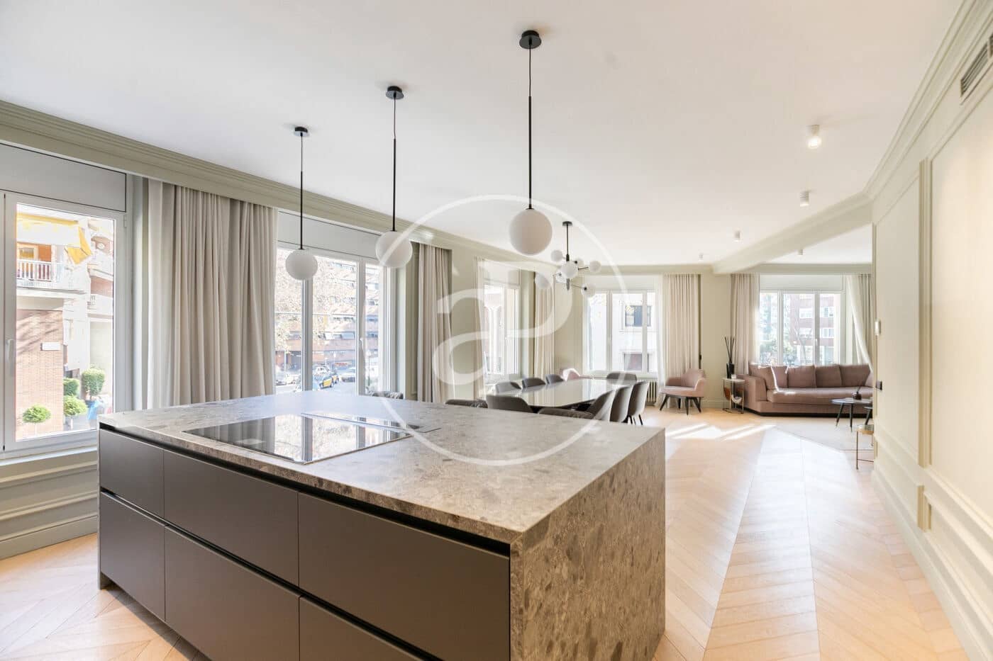 4 bedroom Apartment for rent in Barcelona city - € 6,500 (Ref: 9525609)