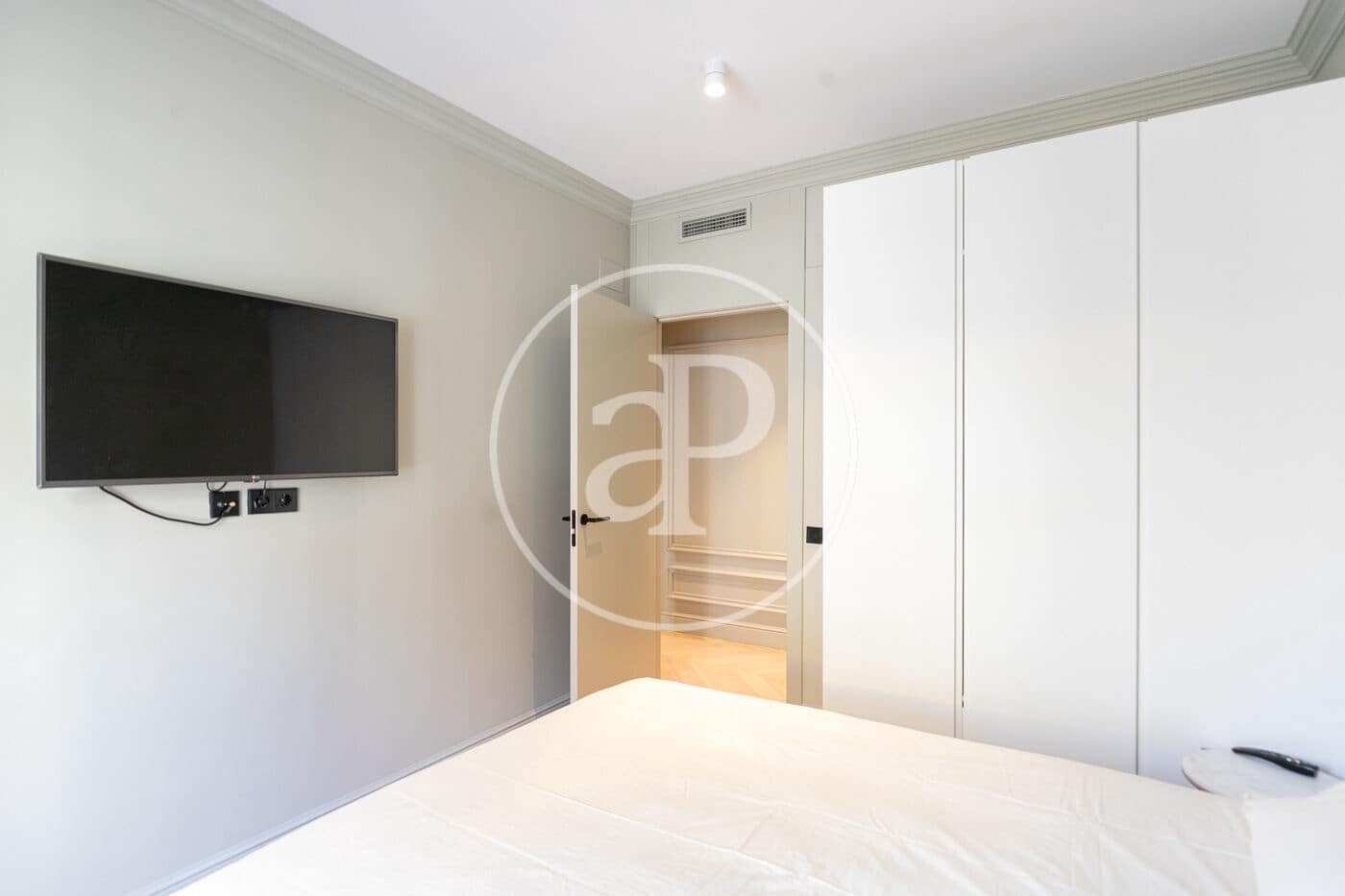 4 bedroom Apartment for rent in Barcelona city - € 6,500 (Ref: 9525609)