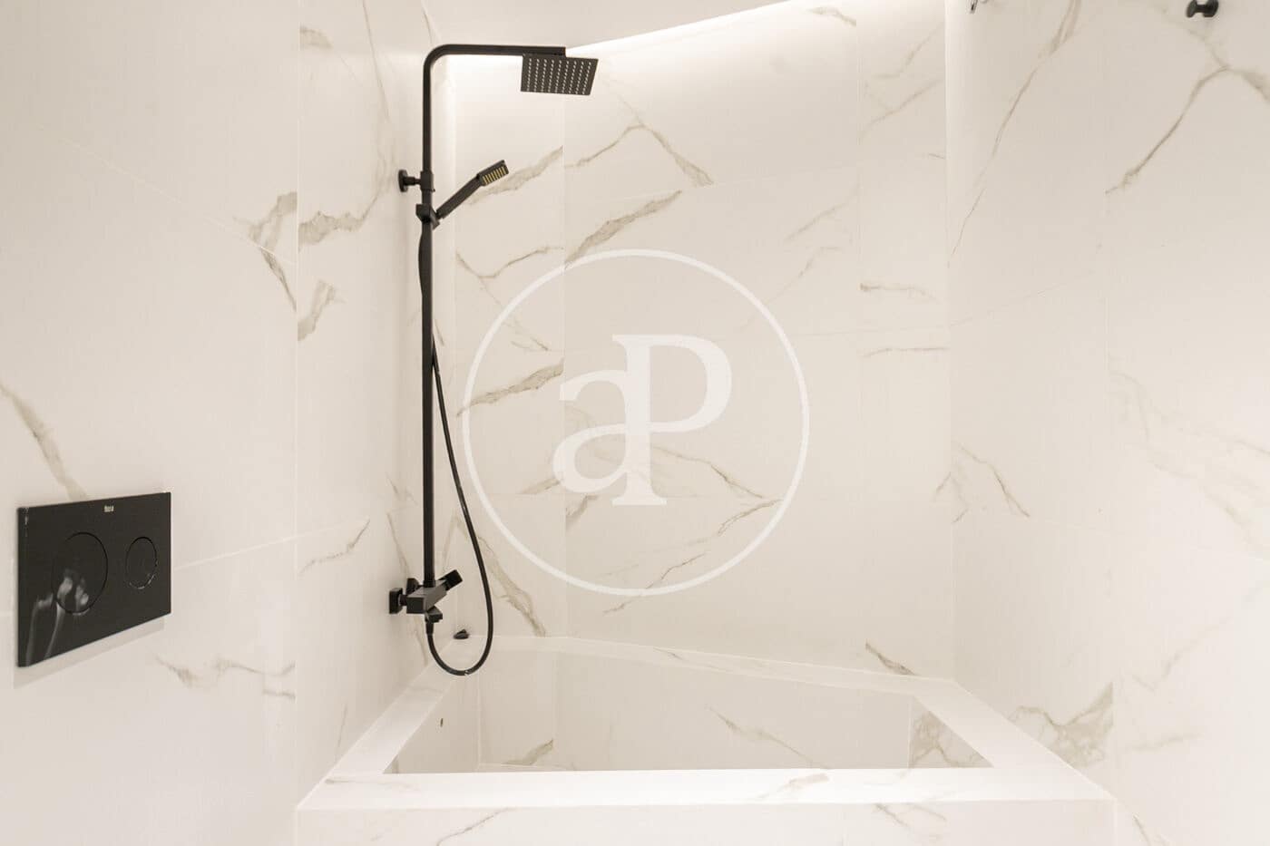 4 bedroom Apartment for rent in Barcelona city - € 6,500 (Ref: 9525609)