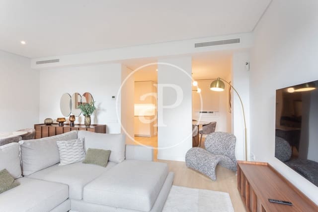 3 slaapkamer Appartement te huur in La Sagrada Família, Barcelona stad - € 3.200 (Ref: 9525610)