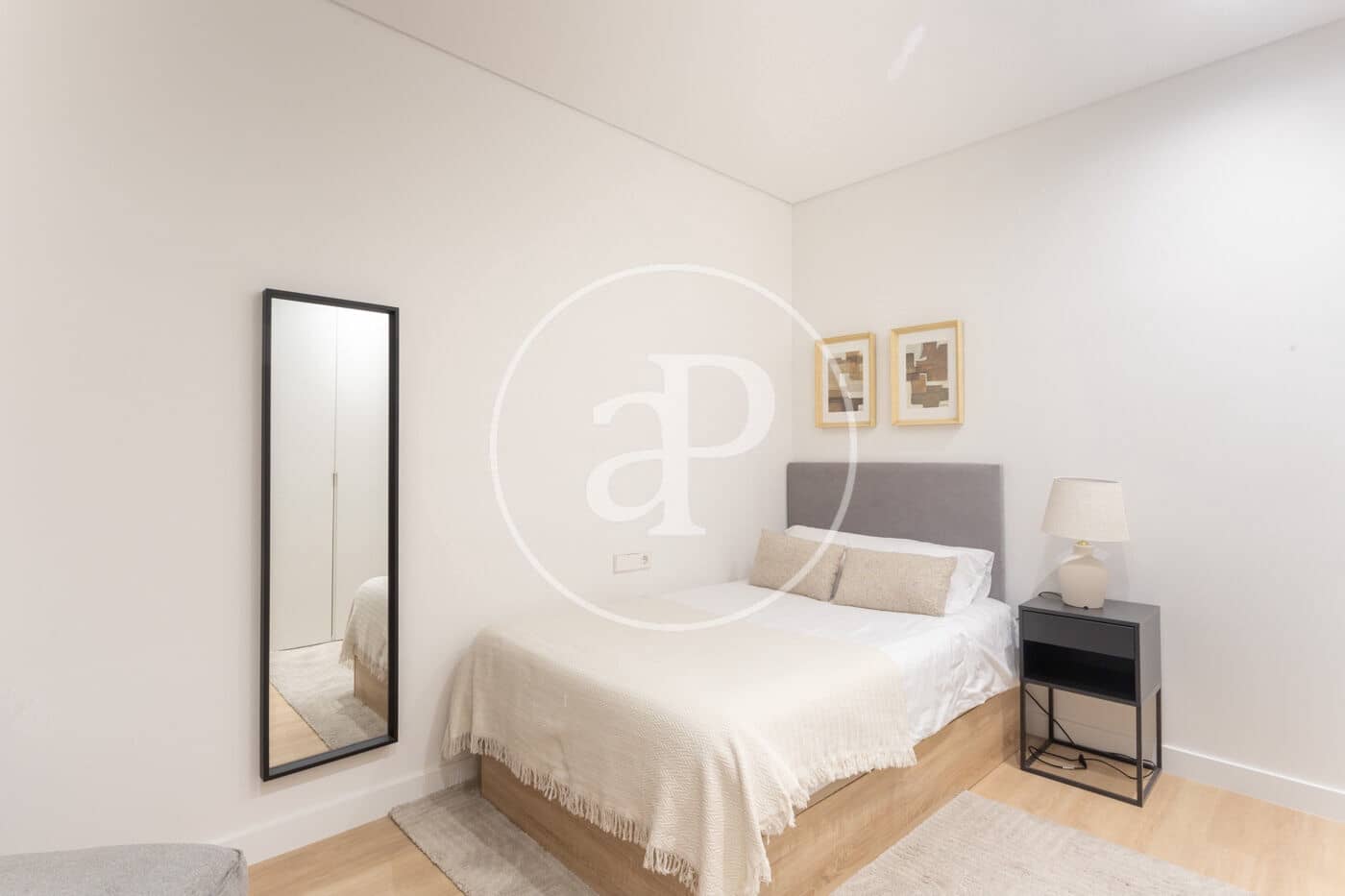 3 slaapkamer Appartement te huur in Barcelona stad - € 3.200 (Ref: 9525610)