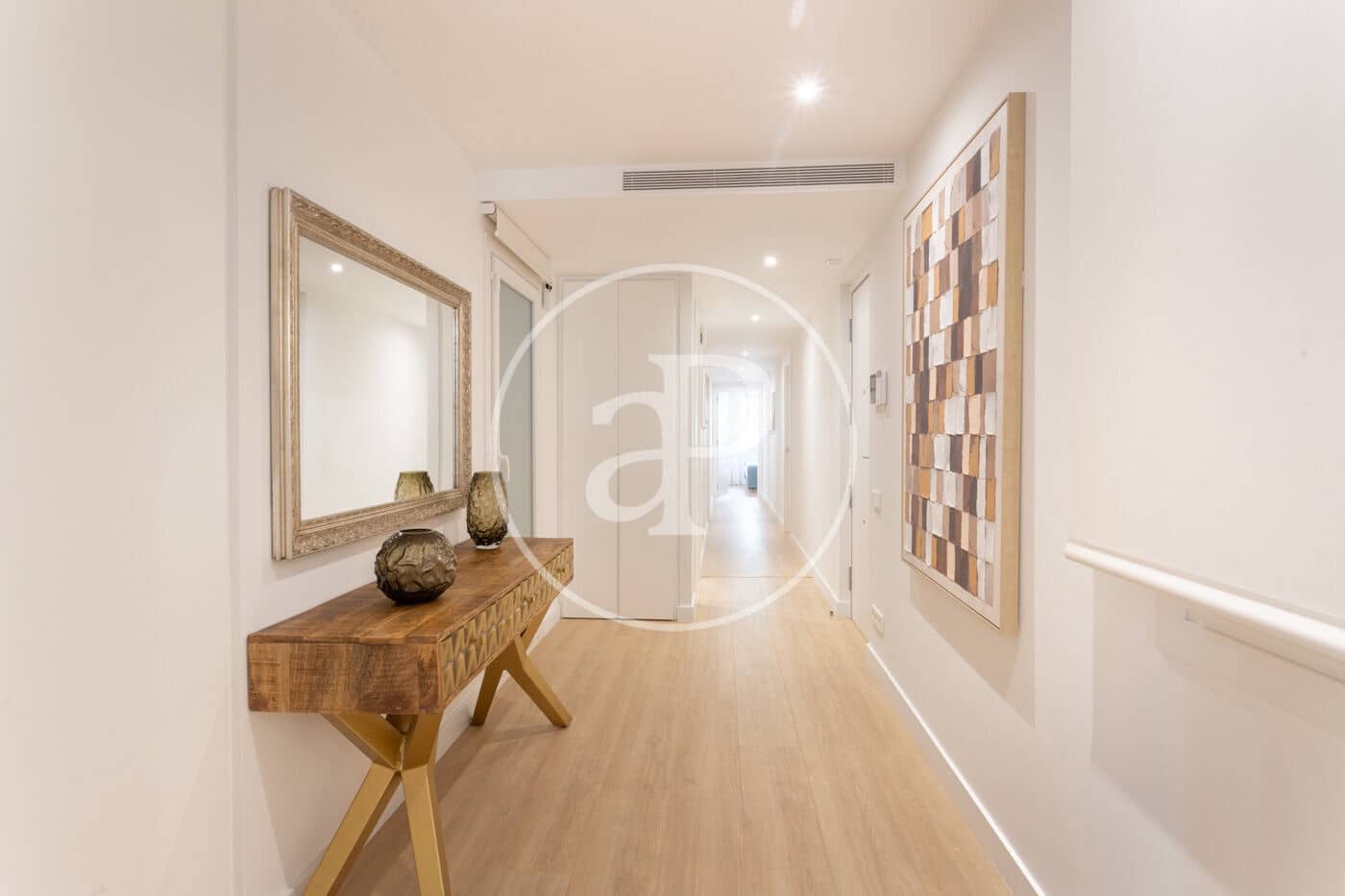 3 slaapkamer Appartement te huur in Barcelona stad - € 3.200 (Ref: 9525610)