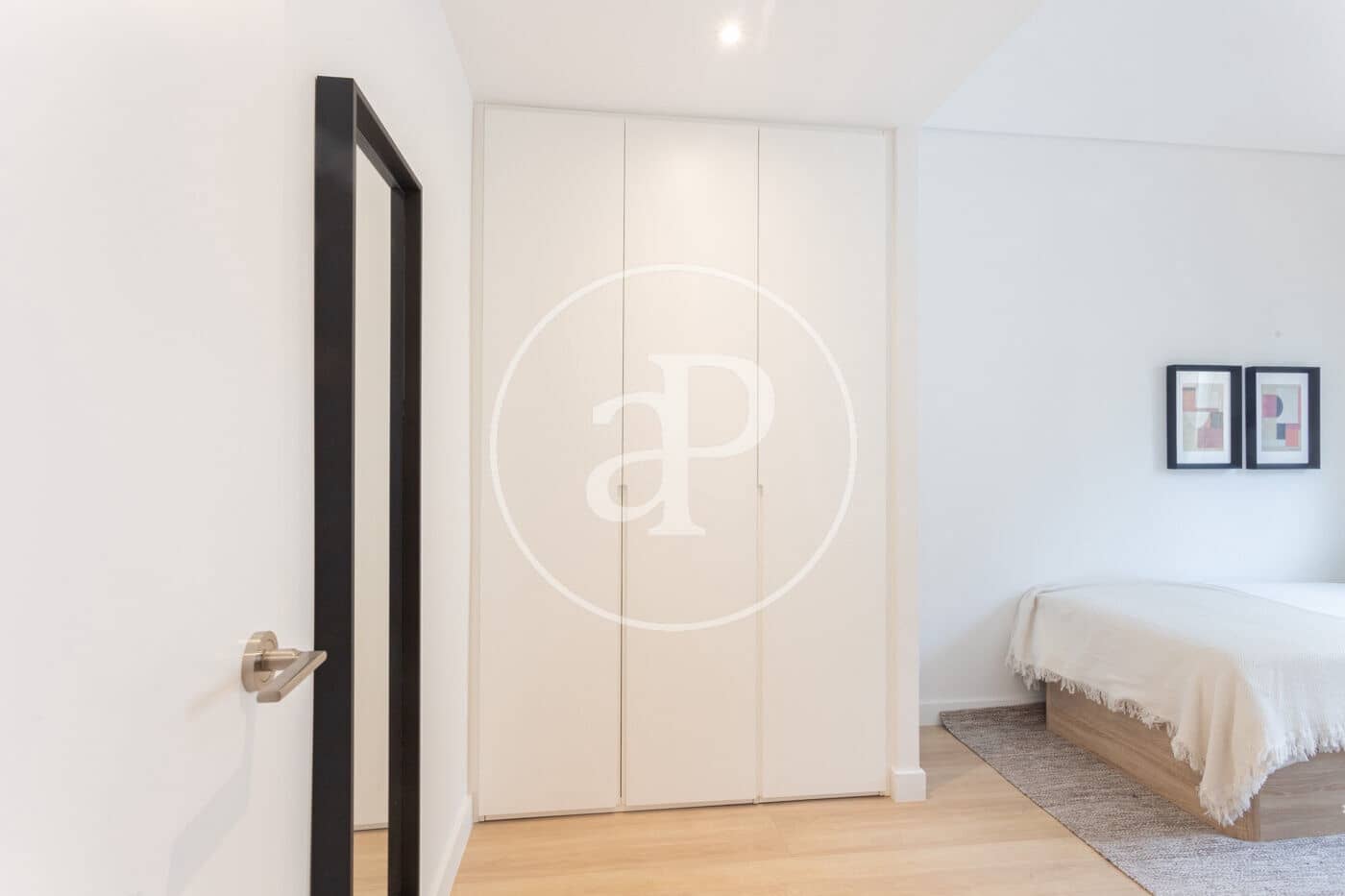 3 slaapkamer Appartement te huur in Barcelona stad - € 3.200 (Ref: 9525610)