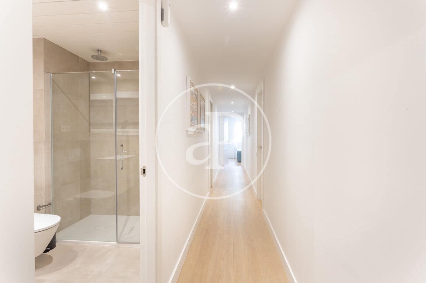 3 slaapkamer Appartement te huur in Barcelona stad - € 3.200 (Ref: 9525610)