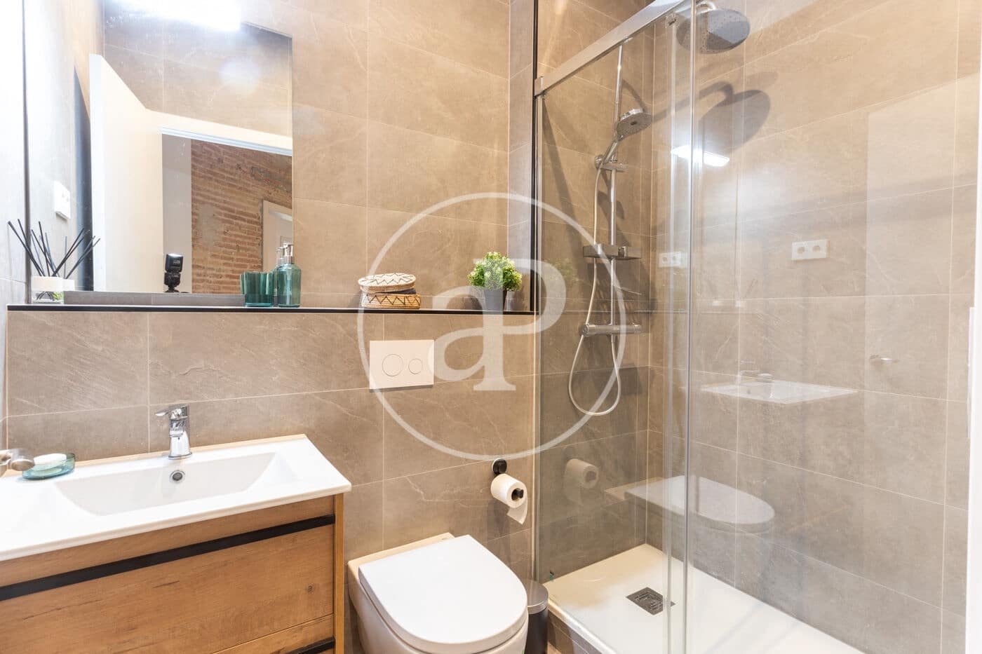 3 slaapkamer Appartement te huur in Barcelona stad - € 2.800 (Ref: 9525613)